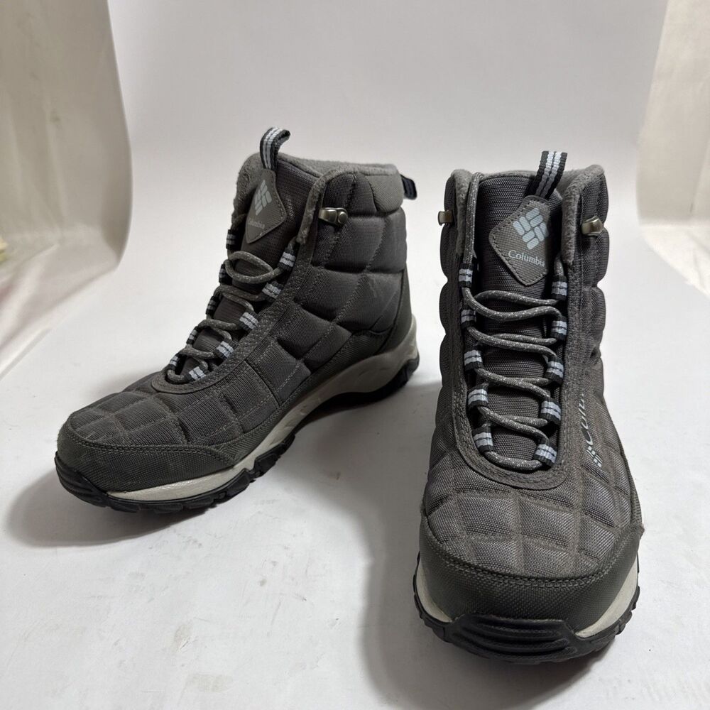 Columbia Quilted Winter Boots Womens 9.5 M Grey Ankle Rubber Sole Lace Up